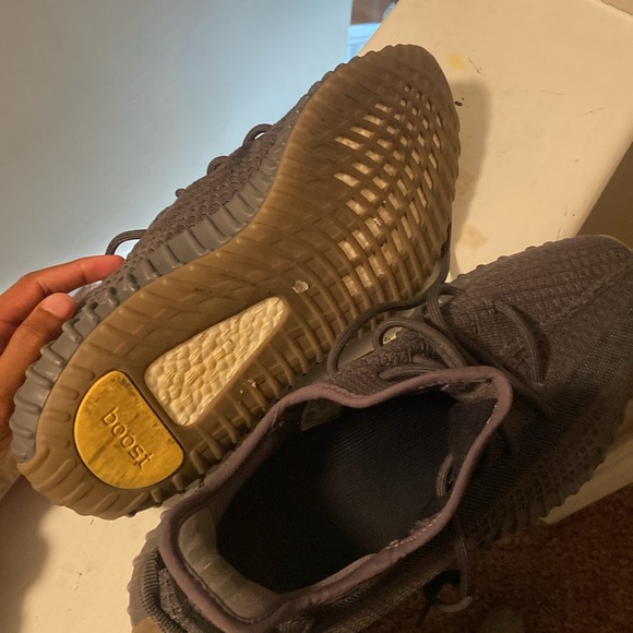 Yeezy Boost 350 V2 'Cinder Non-Reflective' - Picture 3 of 3